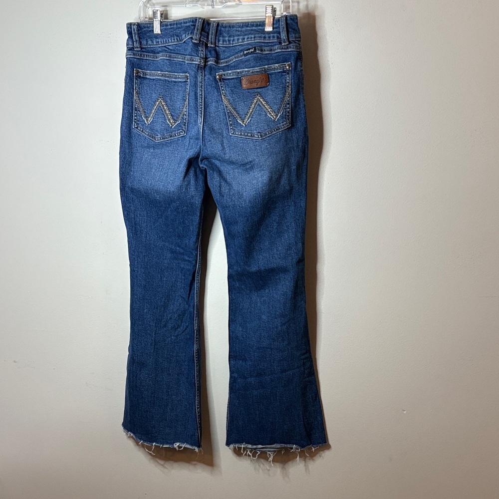 Wrangler Women's Flare Jeans in Classic Blue